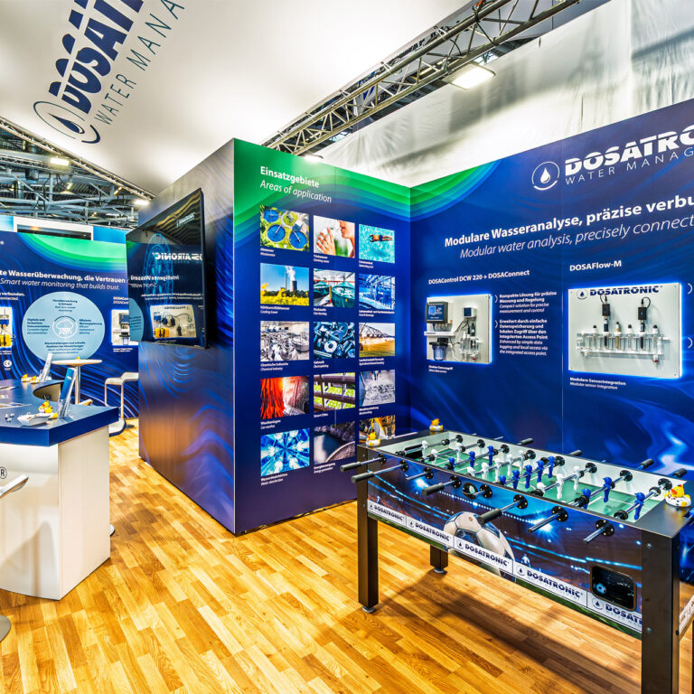 Dosatronic Messestand auf der IFAT 2026 - Gestaltet von Studio Robin Frank - Foto von cream digital pictures